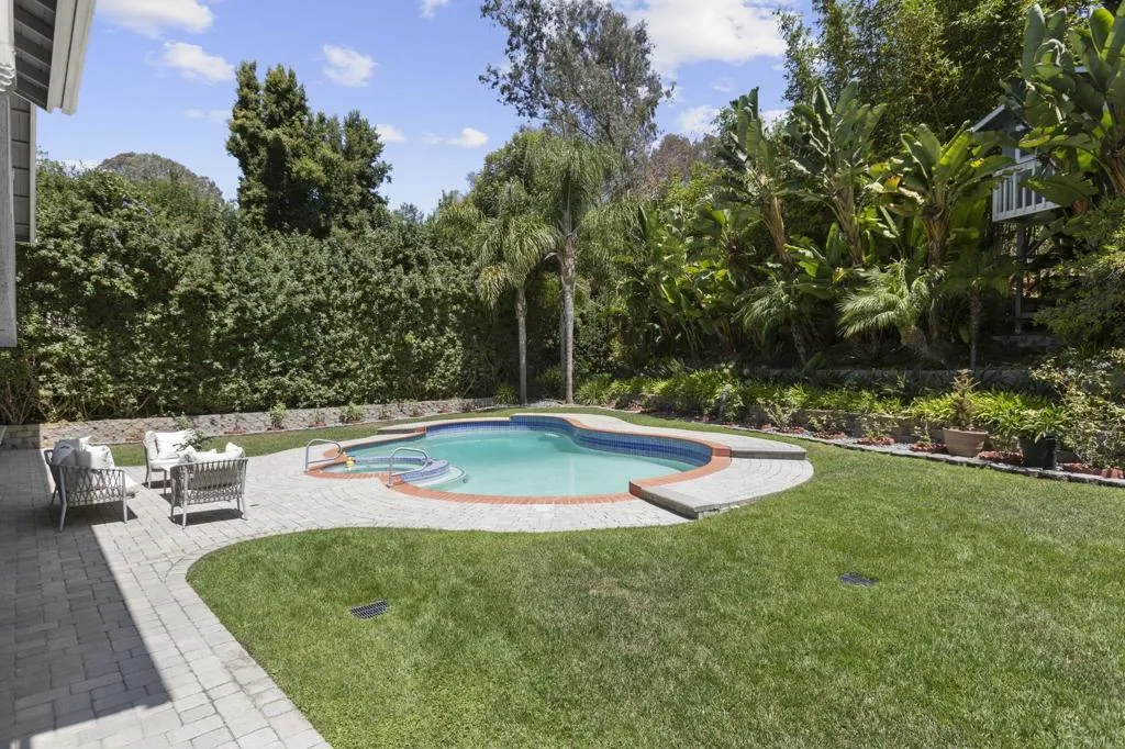 https://cdn.realtyfeed.com/cdn/127/306796807/8268855cb803c8177038da1d250df42a.webp