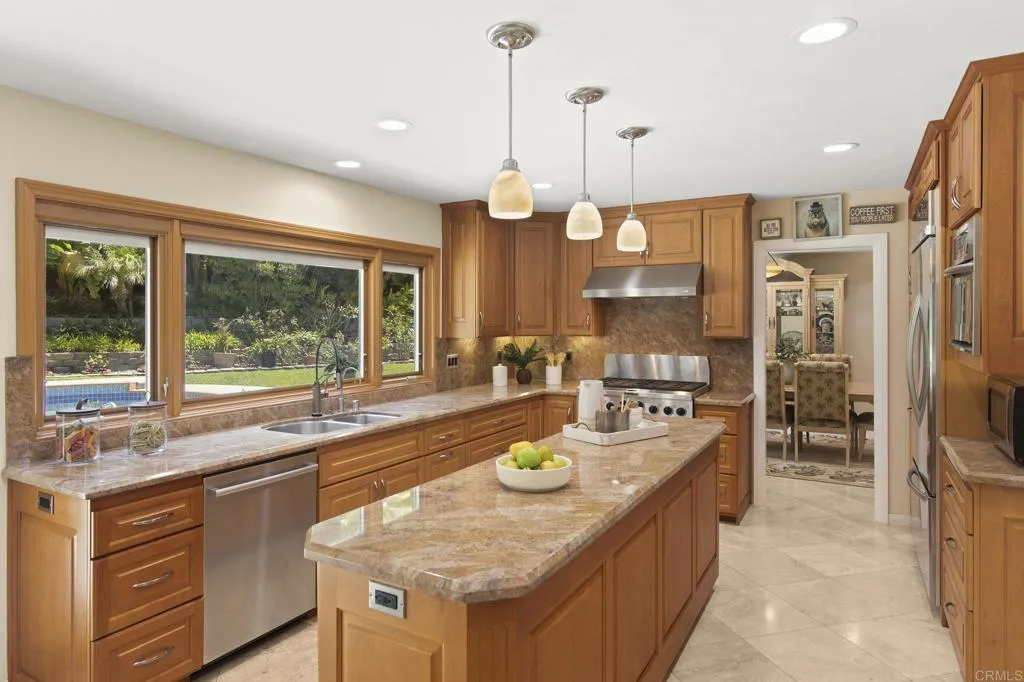 https://cdn.realtyfeed.com/cdn/127/306796807/fd67d8c32c7ab09fa2af8378fa787169.webp