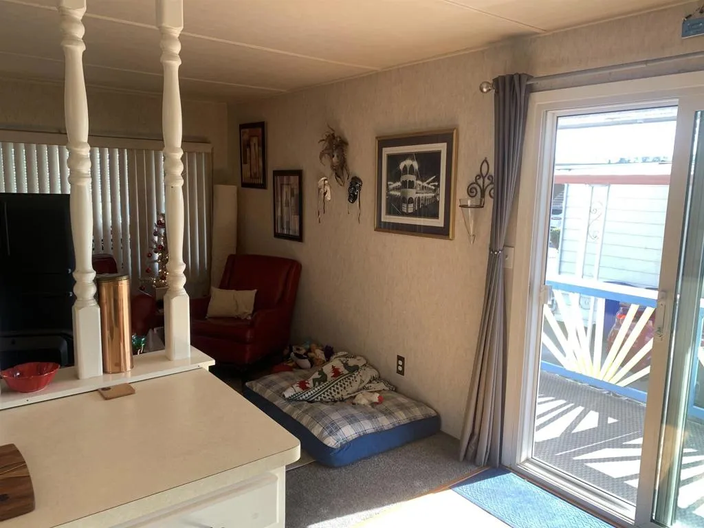 https://cdn.realtyfeed.com/cdn/127/306796854/5534d5b440a927a1862531c374721ac0.webp