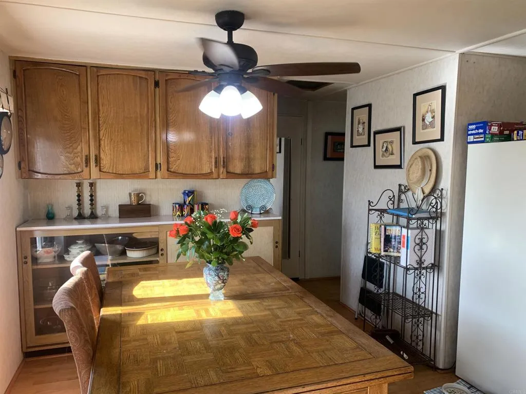 https://cdn.realtyfeed.com/cdn/127/306796854/83ff494980589a3a84a08471a6866e50.webp