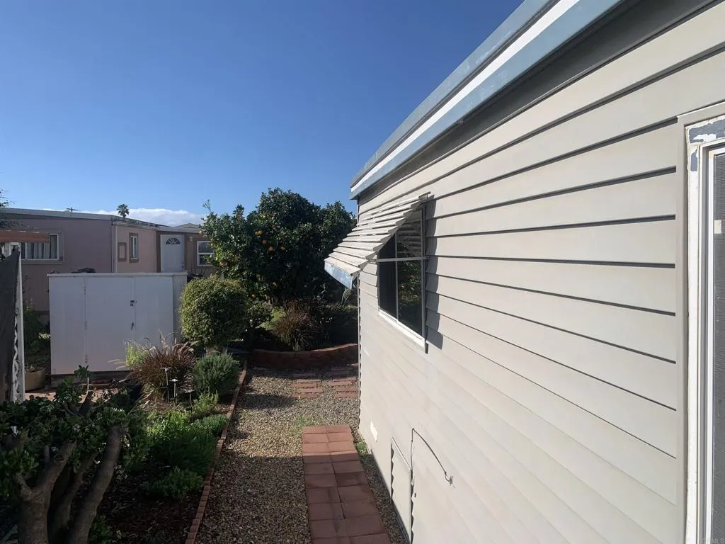 https://cdn.realtyfeed.com/cdn/127/306796854/8b5119f7e60e97d86fad1f0038066de7.webp