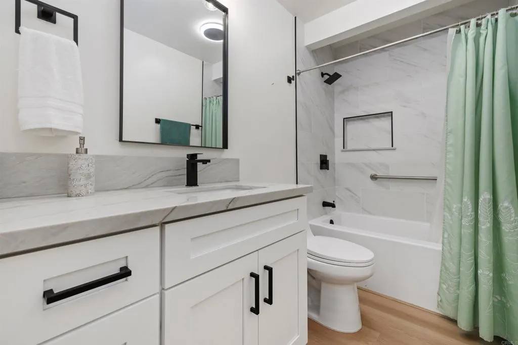 https://cdn.realtyfeed.com/cdn/127/306796907/01b8350fc1f8c6bd76ad9d9a45f82d34.webp