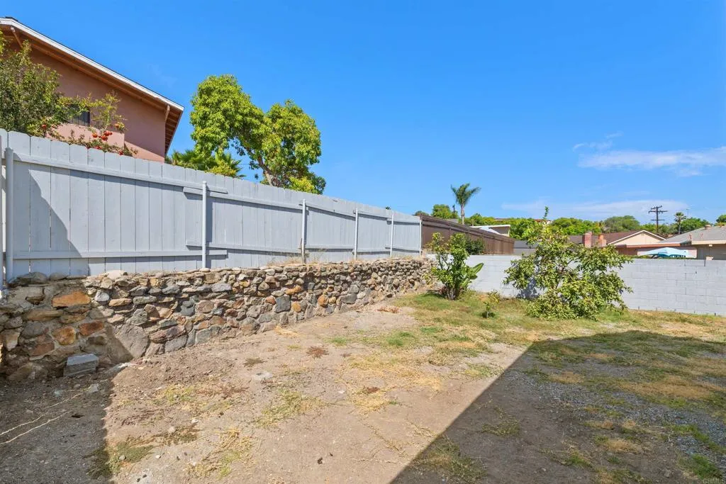 https://cdn.realtyfeed.com/cdn/127/306796907/4db2f0e89d1581728b1f6c300f2ed2c1.webp