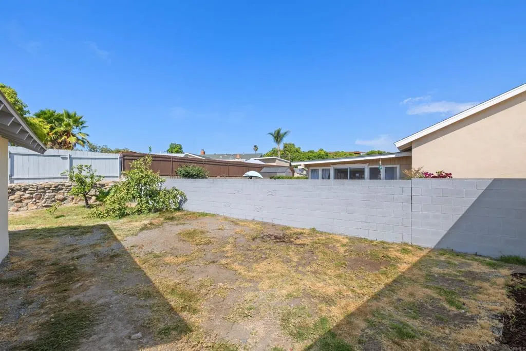 https://cdn.realtyfeed.com/cdn/127/306796907/95c31bf2d4707826cee5c09433401c28.webp