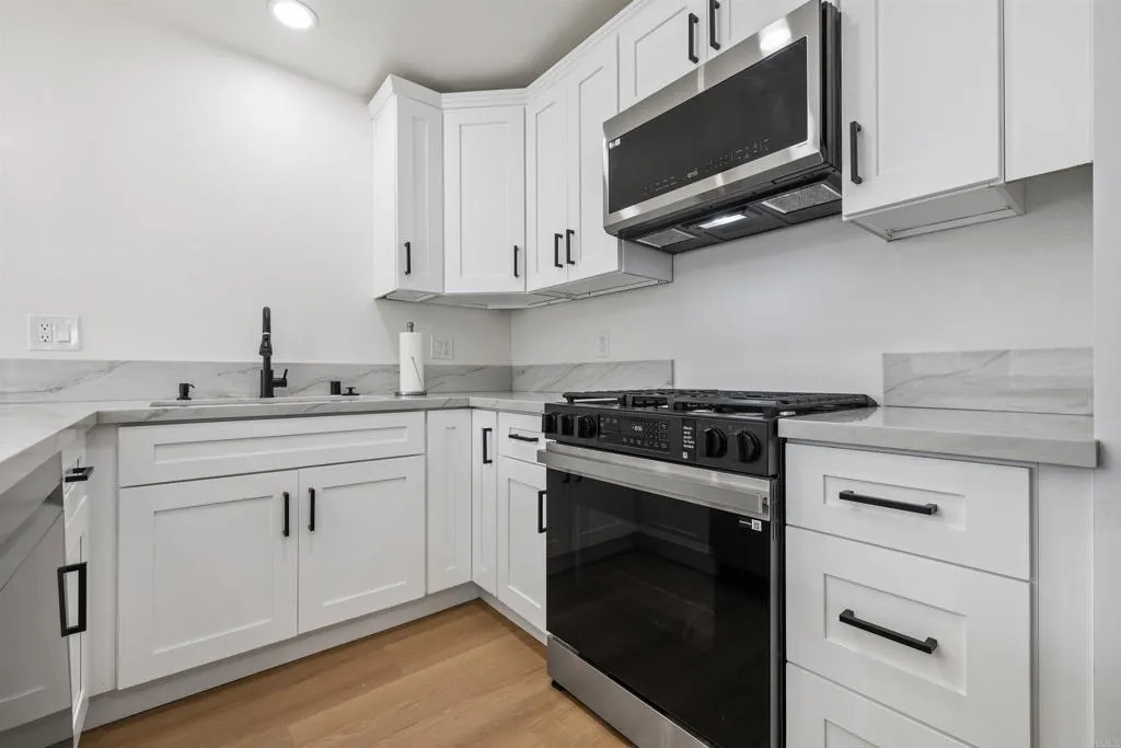 https://cdn.realtyfeed.com/cdn/127/306796907/ac12f847bc220ecb11e23731a9ec1824.webp