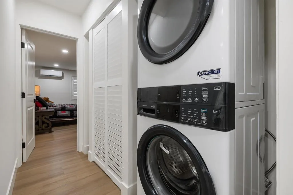https://cdn.realtyfeed.com/cdn/127/306796907/f27c39ef3f7d9e416e5f2fe5d7ceb414.webp