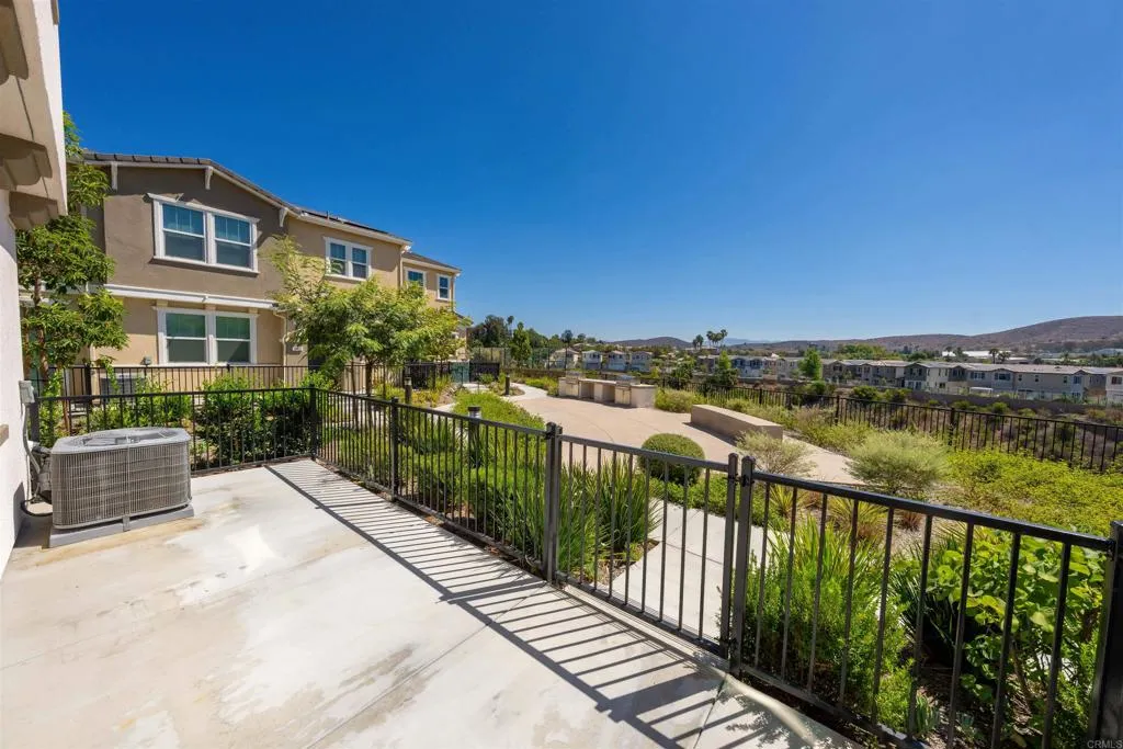 https://cdn.realtyfeed.com/cdn/127/306796940/dceb454af20815911b8882583b4dd312.webp
