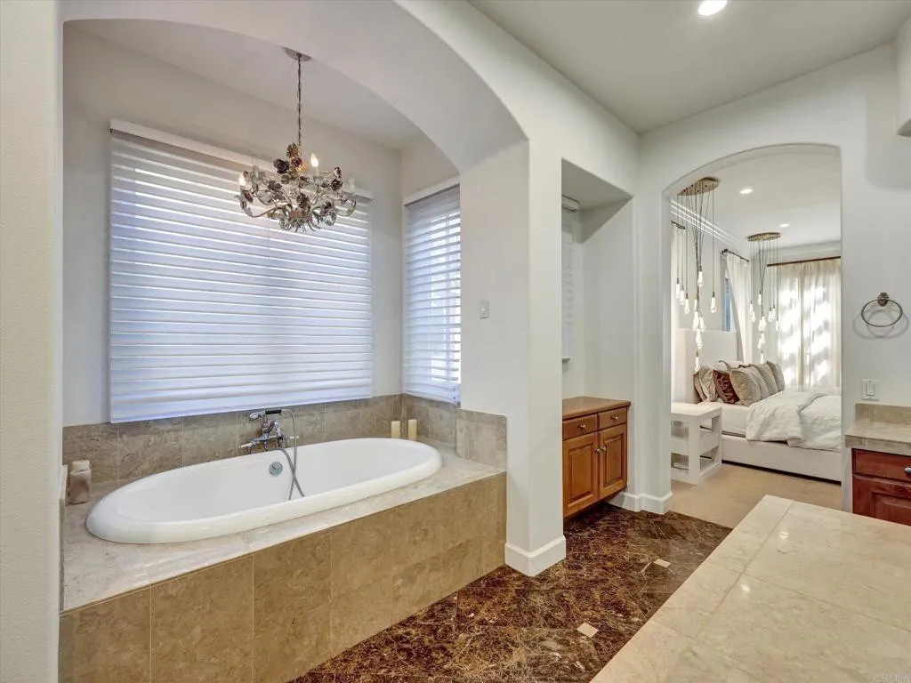 https://cdn.realtyfeed.com/cdn/127/306796959/06949df8c4eaca2e2560c3a3e0f73165.webp