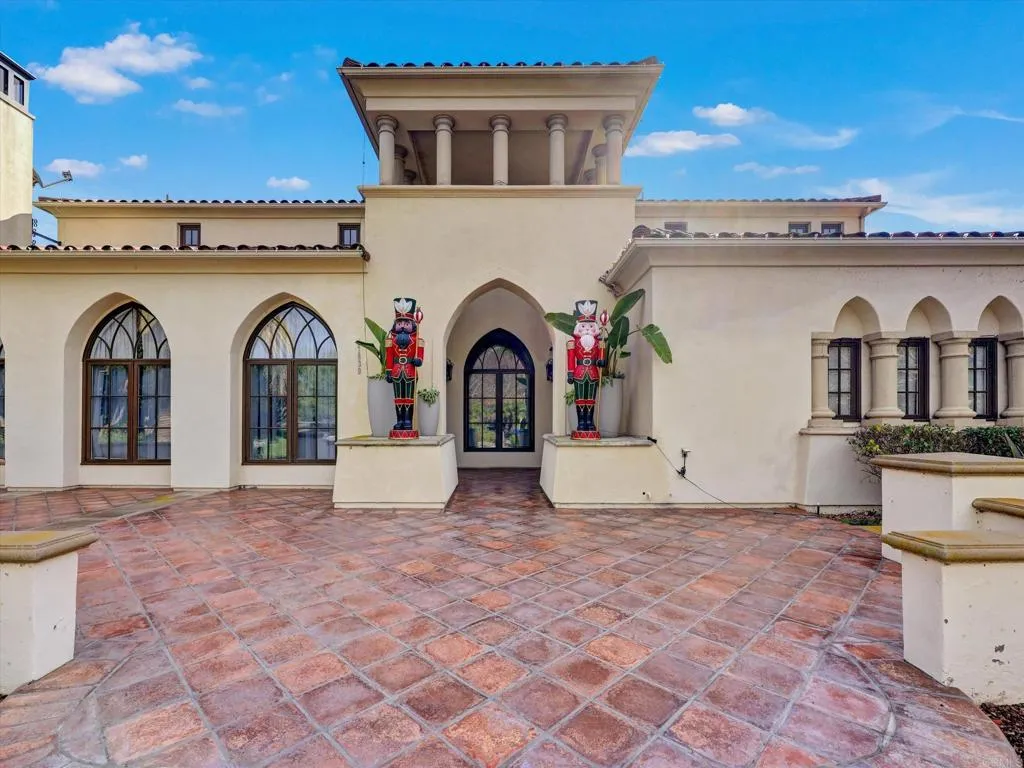 https://cdn.realtyfeed.com/cdn/127/306796959/4ec0680d16db5c2b1cf9f7500d029830.webp