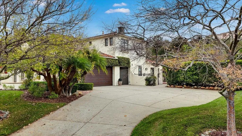 https://cdn.realtyfeed.com/cdn/127/306796959/4feac155c2371ce60c9a37b4f11f5380.webp