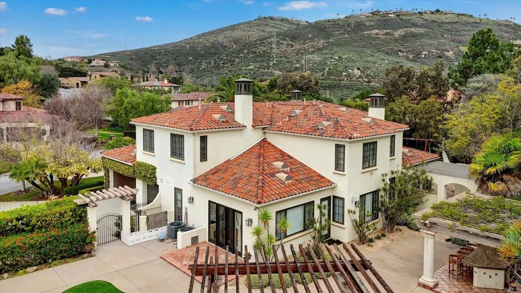 https://cdn.realtyfeed.com/cdn/127/306796959/621e57d6aa1d70a48daf289d28144d12.webp