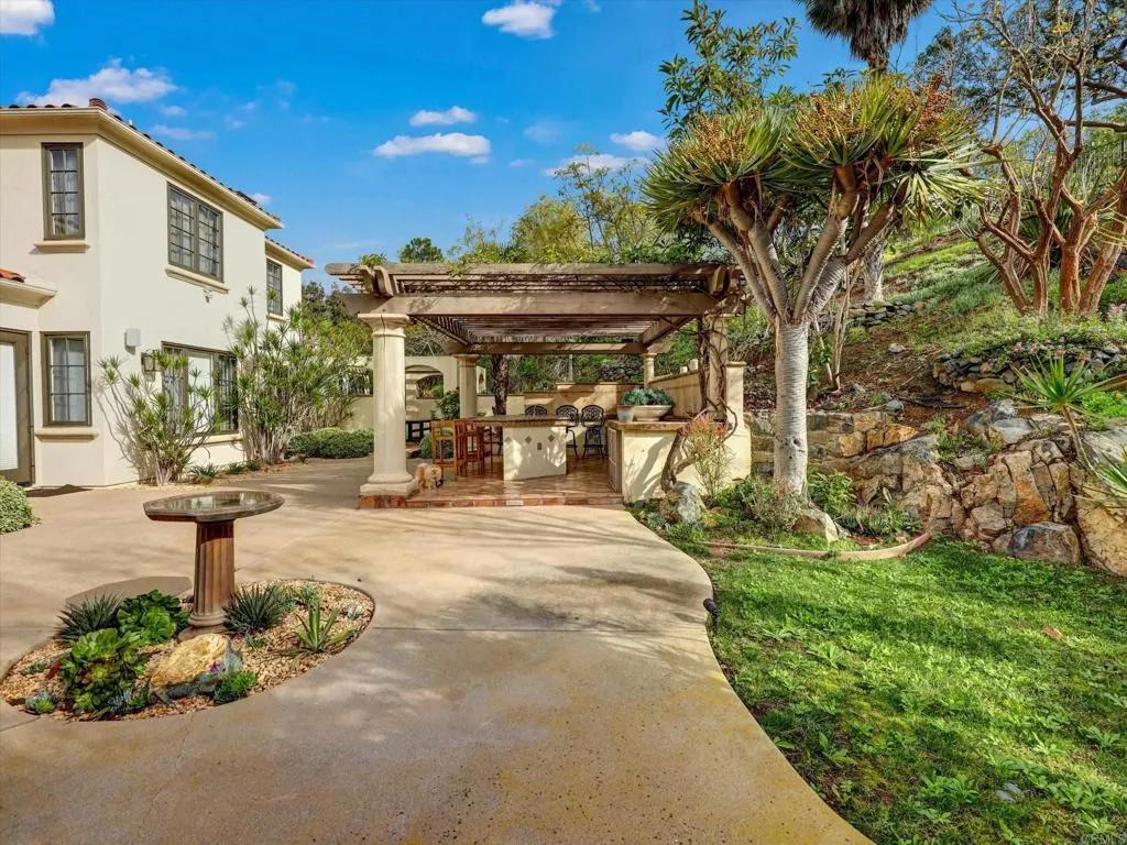 https://cdn.realtyfeed.com/cdn/127/306796959/6d330960281d31c6793aff3f95c04131.webp