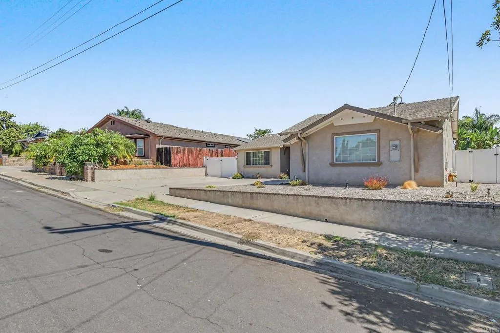 https://cdn.realtyfeed.com/cdn/127/306796973/0d37b2fc174c40075a30f1da625f424e.webp