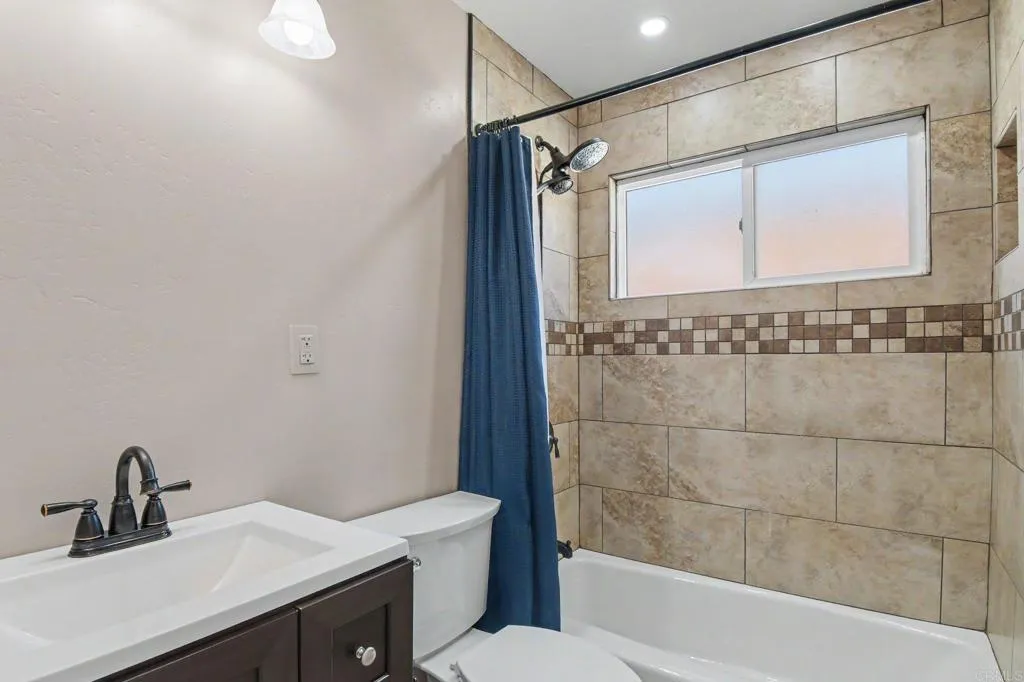 https://cdn.realtyfeed.com/cdn/127/306796973/738b93fc4676d5823a6a257f2cfe5a9d.webp