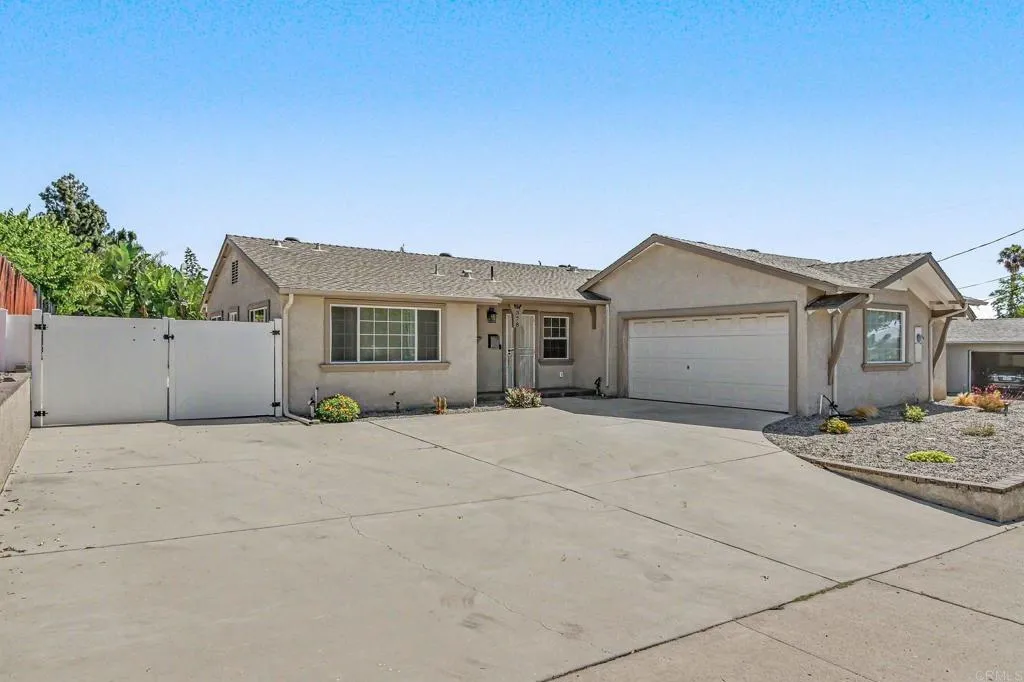 8378 Lake Ashwood Avenue, San Diego, CA 92119 - Photo 3 of 23, San Diego, CA