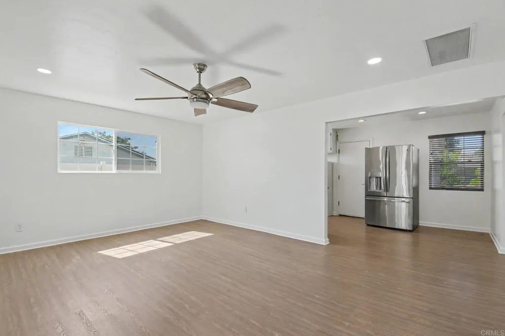 8378 Lake Ashwood Avenue, San Diego, CA 92119 - Photo 5 of 23, San Diego, CA