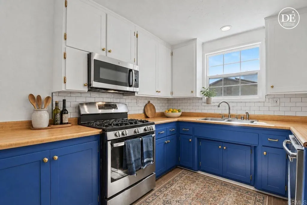 https://cdn.realtyfeed.com/cdn/127/306796973/ad75661988ca4c292eb6ff621ac37066.webp