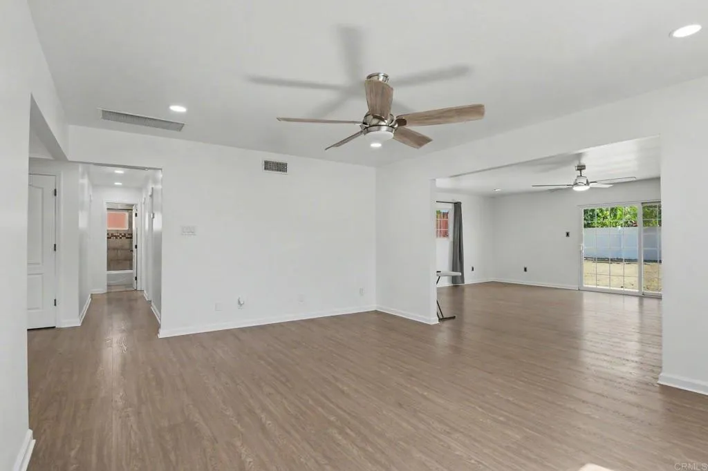 https://cdn.realtyfeed.com/cdn/127/306796973/fac3b2128b781f64852772206e250ad8.webp
