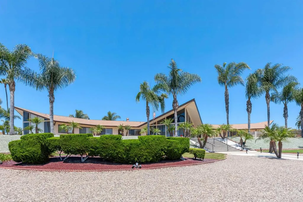 https://cdn.realtyfeed.com/cdn/127/306796996/161549289fca702e7c175eb533c41ade.webp
