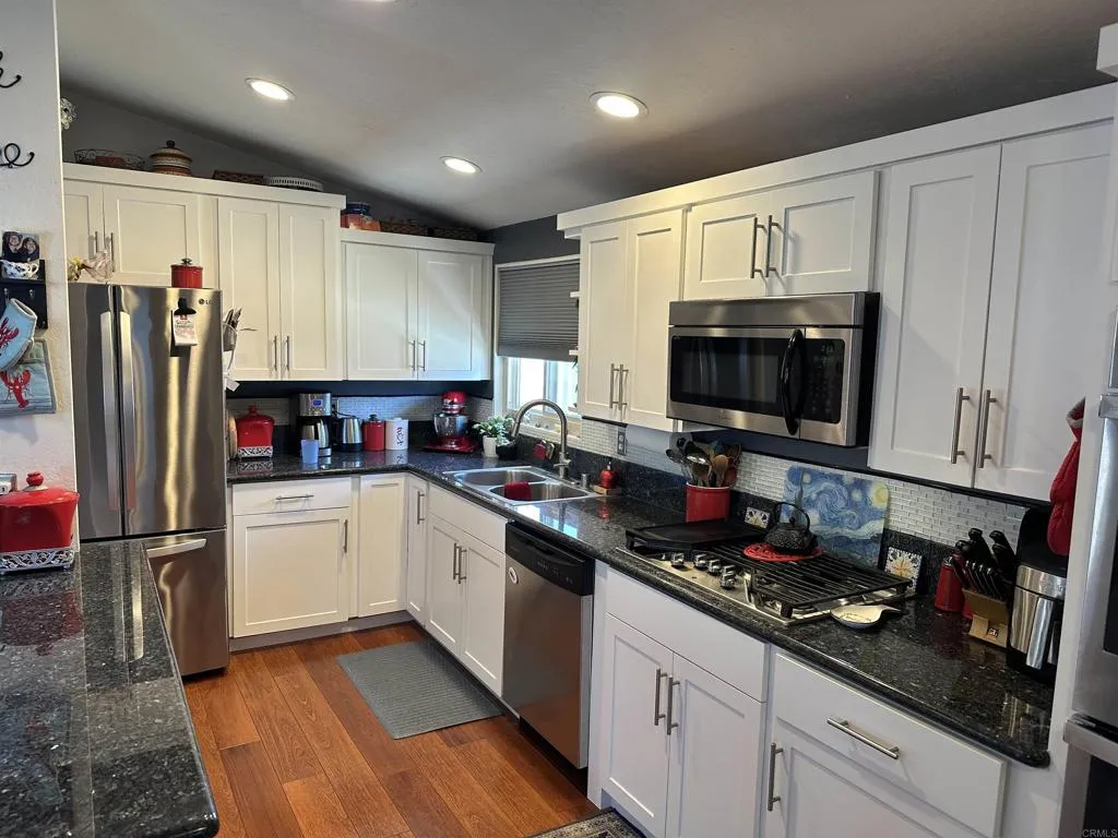 1449 Salem Court, Oceanside, CA 92057 - Photo 4 of 33, Oceanside, CA