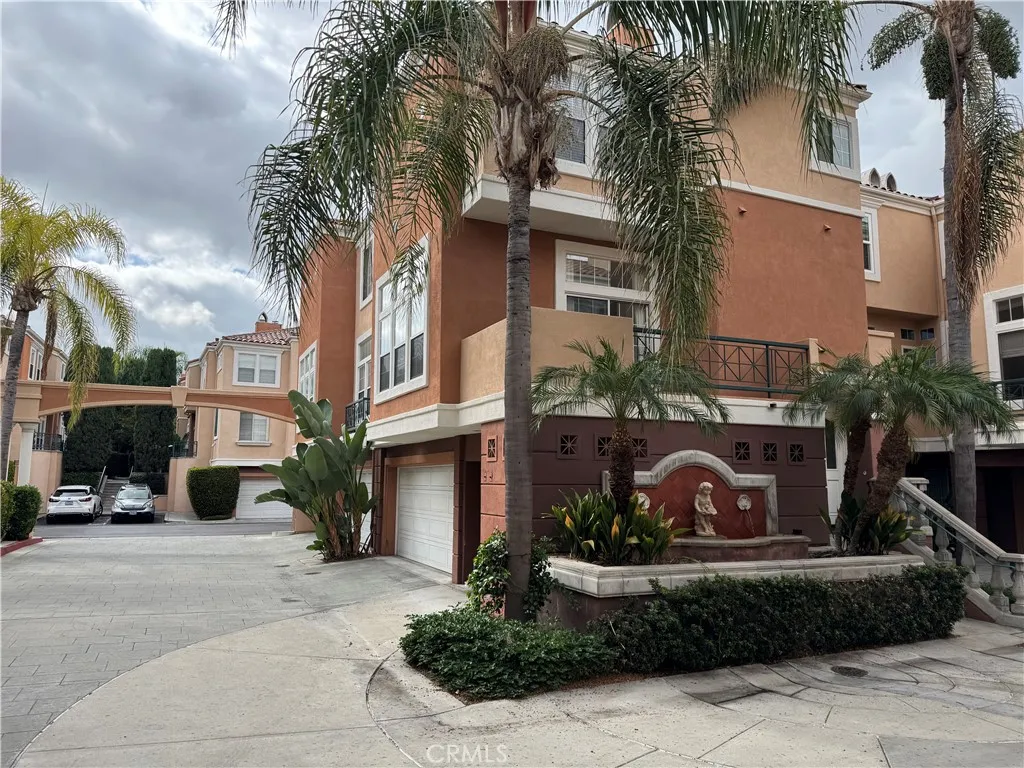 Irvine, CA 92606