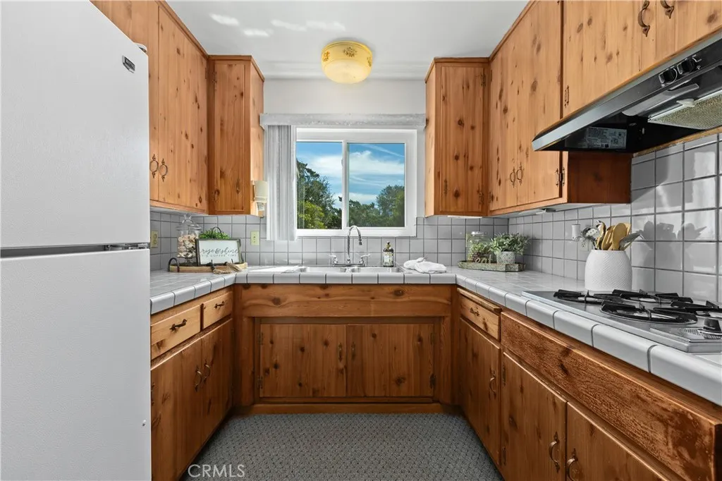 https://cdn.realtyfeed.com/cdn/127/306797076/0f38c6beb7010948dcffc776698c2b25.webp