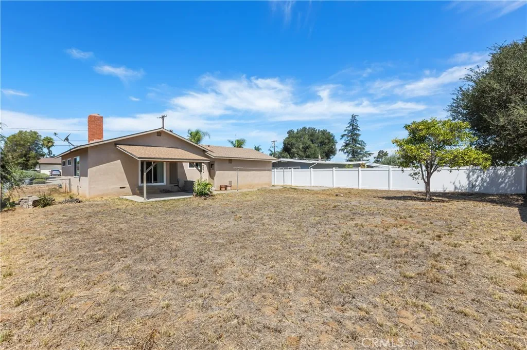 https://cdn.realtyfeed.com/cdn/127/306797076/6ba6dd0a9f4d40f064ee73d7ba8bb013.webp