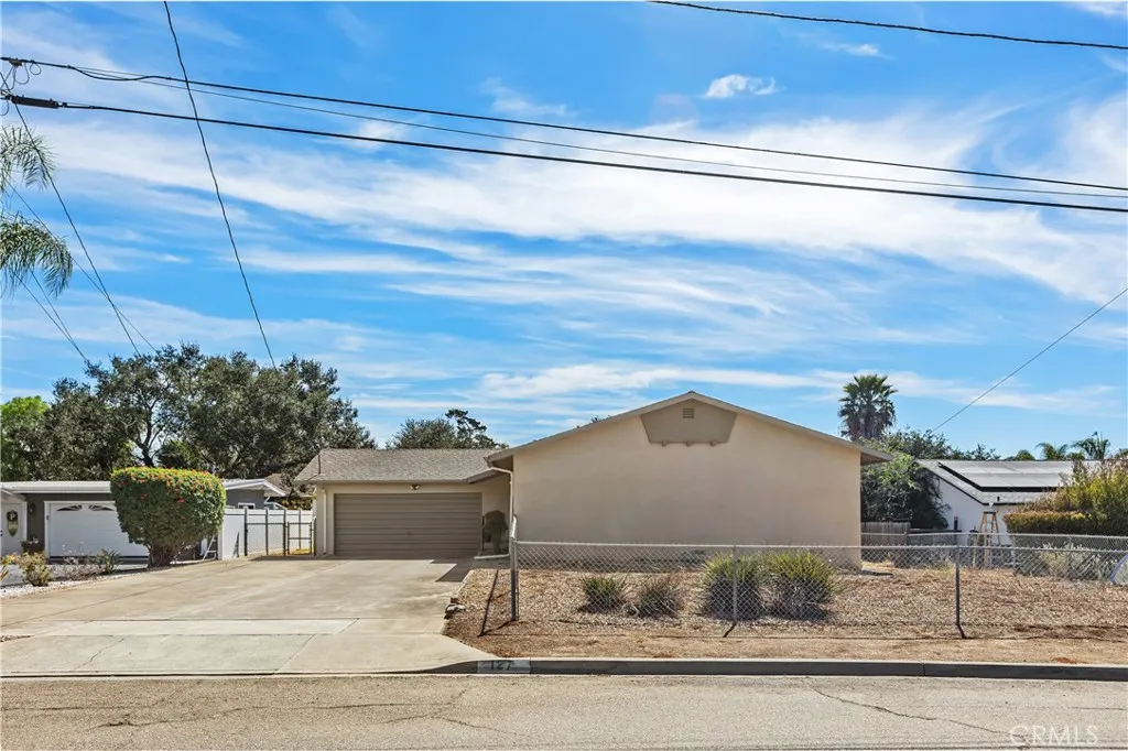 https://cdn.realtyfeed.com/cdn/127/306797076/91ae94da1e2f260eef23b84c99626a2e.webp