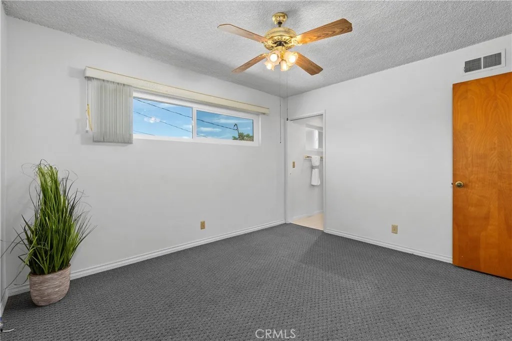 https://cdn.realtyfeed.com/cdn/127/306797076/c7f33387a4775d583aba219d3e0516ff.webp