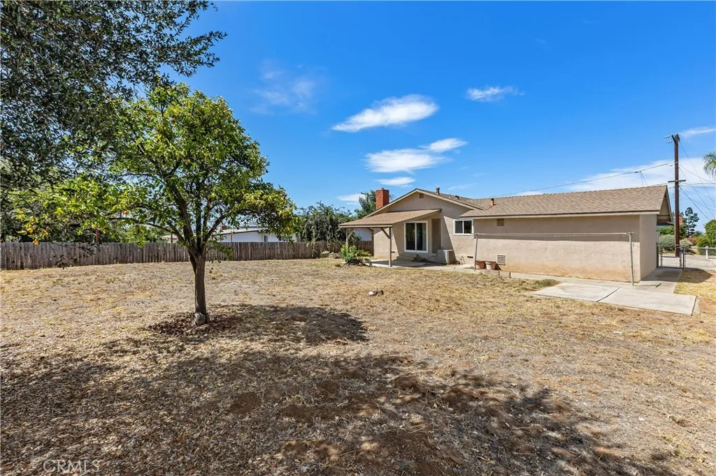 https://cdn.realtyfeed.com/cdn/127/306797076/f18d2edc86f34ad25787557bce332826.webp