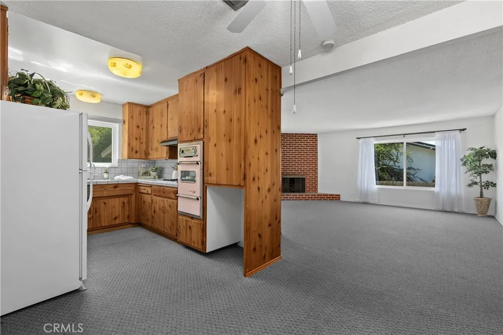 https://cdn.realtyfeed.com/cdn/127/306797076/f4cfd453c6dde5b06083c07c52c57574.webp