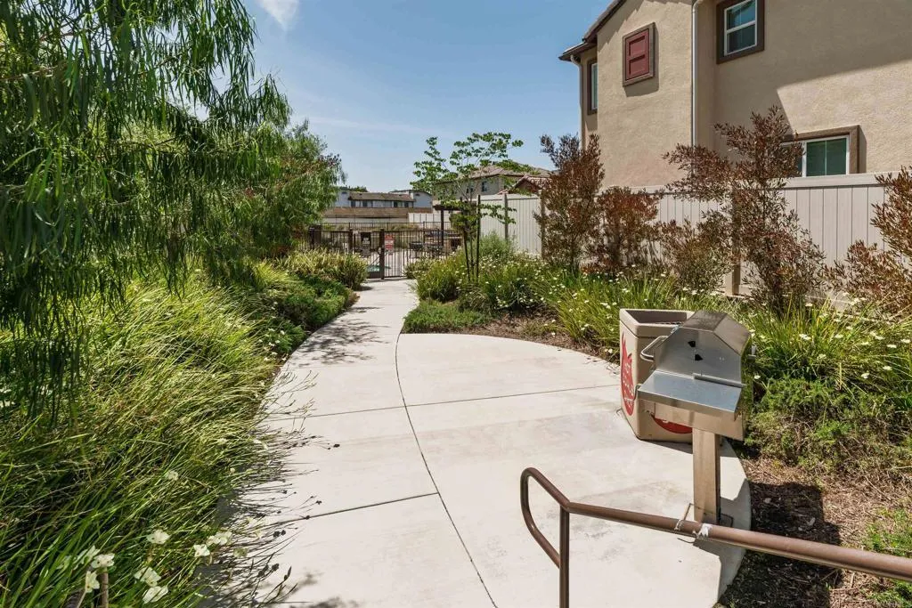 https://cdn.realtyfeed.com/cdn/127/306797086/7ad98b15a4afce4b124e06ac819a56cc.webp