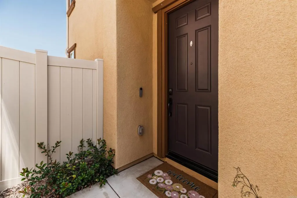 https://cdn.realtyfeed.com/cdn/127/306797086/a3b8539c5262c8e07e2db5011034a5f1.webp