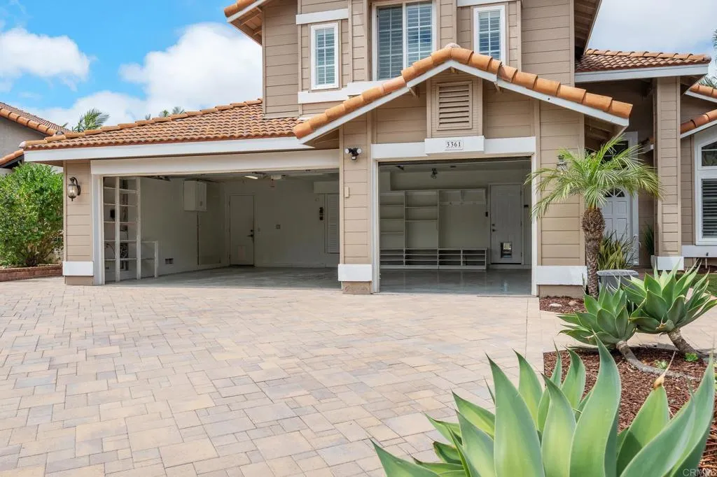 https://cdn.realtyfeed.com/cdn/127/306797150/9c54ca065e542d893d0dea5e226bbbd4.webp