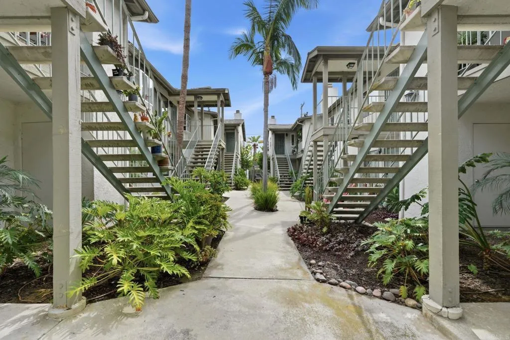 https://cdn.realtyfeed.com/cdn/127/306797166/3b56074ee09f598bbb000eea457b4f02.webp