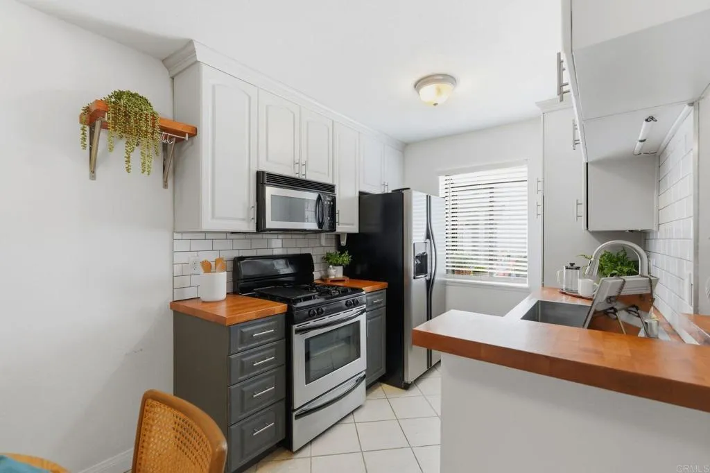 https://cdn.realtyfeed.com/cdn/127/306797166/4bfc908f2010db0d9e687bc52d5e9622.webp