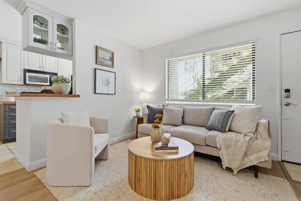 4175 Swift Avenue Unit 3, North Park (San Diego), CA 92104 - Photo 3 of 35, North Park (san Diego), CA
