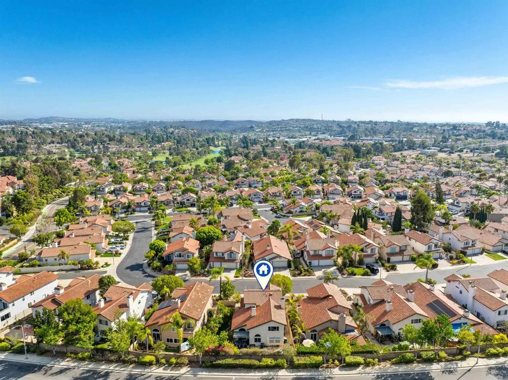https://cdn.realtyfeed.com/cdn/127/306797169/015ac4a32f28acc54254e8ed0599b832.webp