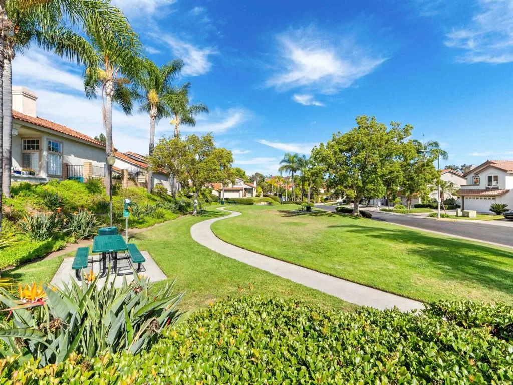 https://cdn.realtyfeed.com/cdn/127/306797169/1f889ba2c496c9c8f66c14be44a573e4.webp