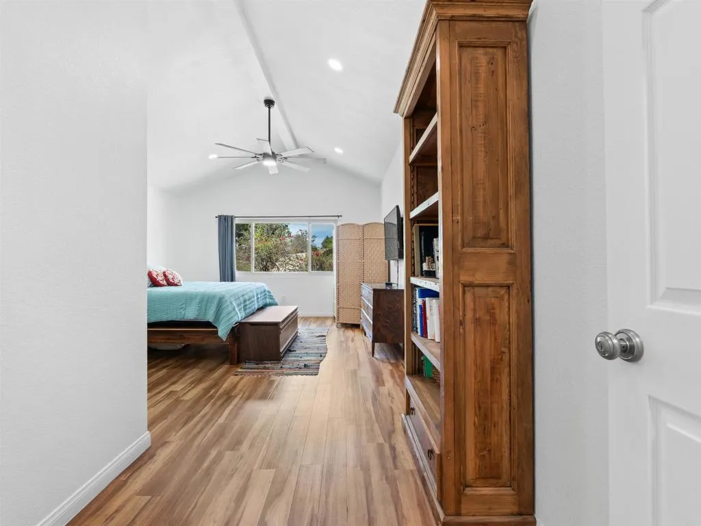 https://cdn.realtyfeed.com/cdn/127/306797169/5fd4dec39e942e9e44e9a05b4070f9b4.webp