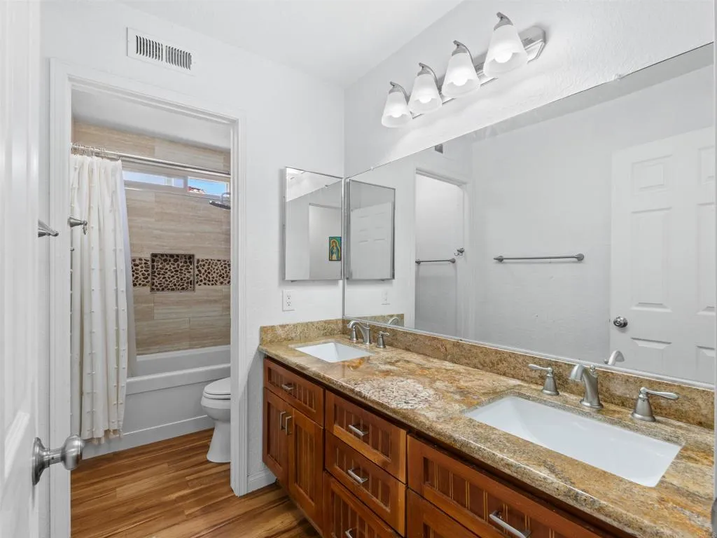 https://cdn.realtyfeed.com/cdn/127/306797169/fbd08067b5c216ccb37f9d476fc28100.webp