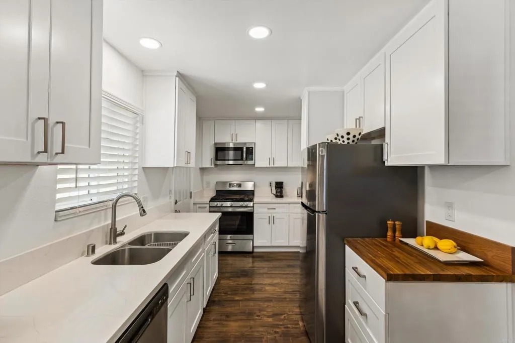 https://cdn.realtyfeed.com/cdn/127/306797184/540a3ae387fb3c7ecea8617a478deb21.webp