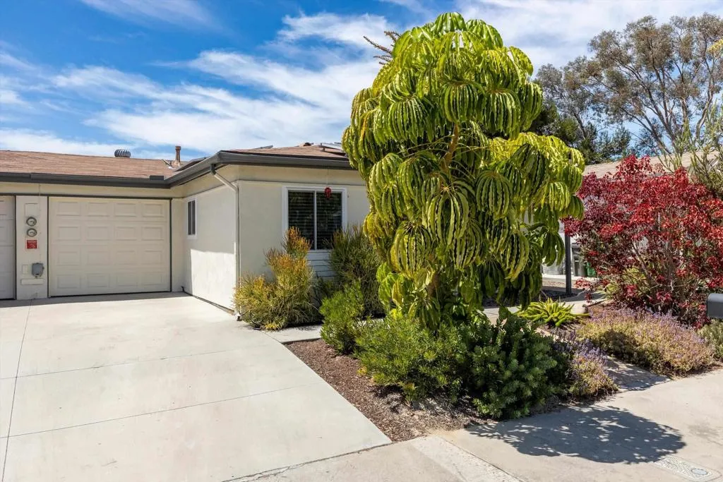 https://cdn.realtyfeed.com/cdn/127/306797184/8dfa71cc3d06b071ea18f7342c32cd49.webp