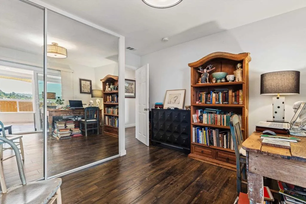 https://cdn.realtyfeed.com/cdn/127/306797184/aeccf52ff21fc4e91bed149f0b6a0ae6.webp