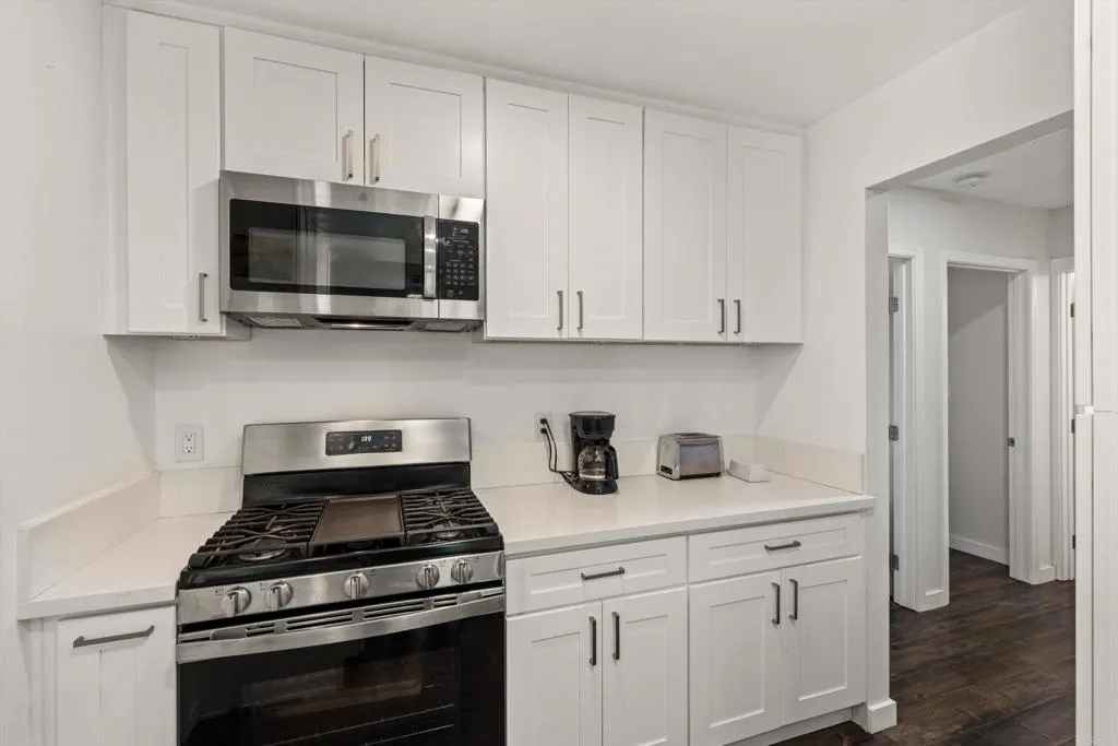 https://cdn.realtyfeed.com/cdn/127/306797184/c18254202841133326917ffb10ce4a6d.webp