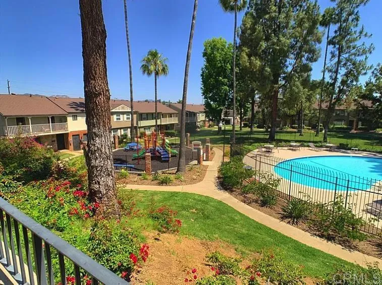 https://cdn.realtyfeed.com/cdn/127/306797219/43d326f537d480d094a25c9a648e01fc.webp