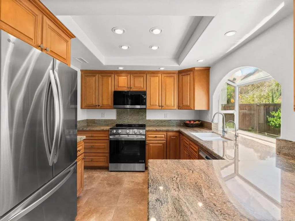 https://cdn.realtyfeed.com/cdn/127/306797231/45fb7b50667ac603030dcca0ab0cc9d6.webp
