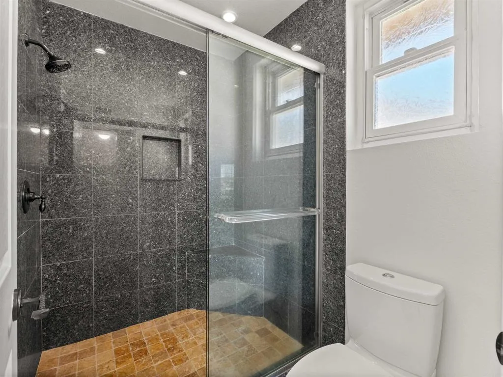 https://cdn.realtyfeed.com/cdn/127/306797231/7d9cc10d499e163eea506ab4a69d92aa.webp