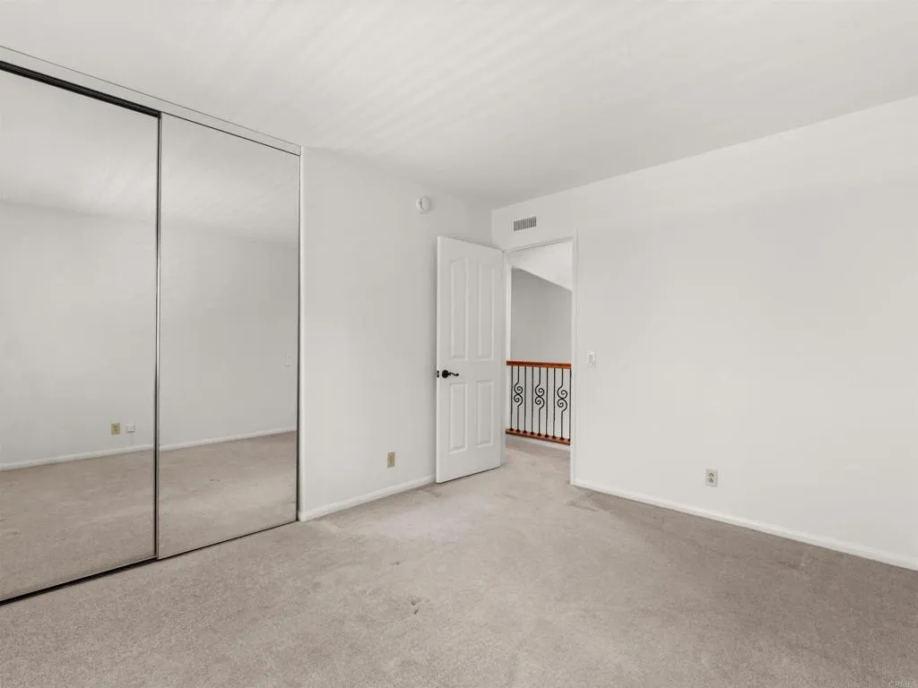 https://cdn.realtyfeed.com/cdn/127/306797231/baa127c5938cf93ed4d80278a22f7056.webp