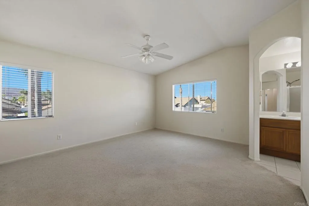 https://cdn.realtyfeed.com/cdn/127/306797232/0b1ec9482ecf839f85ad3f2df79effca.webp